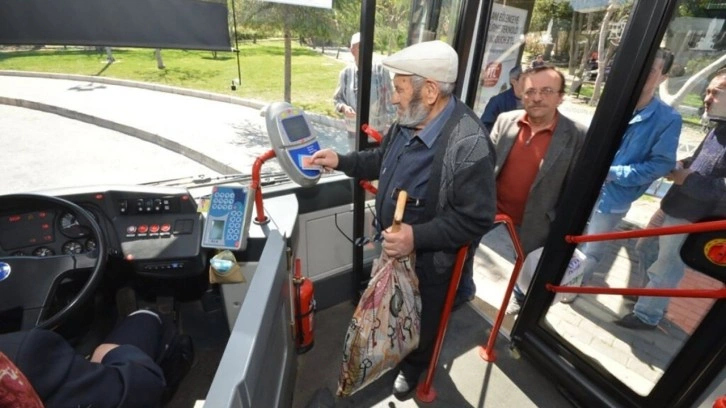 65 yaş üstü vatandaşa müjdeli haber. Ulaşım için o karta ihtiyaçları yok. Kimse ceza kesemez