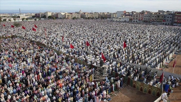 9 ülke Ramazan Bayramı'na bir gün sonra girdi