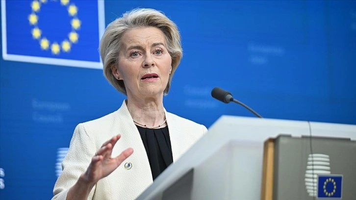 AB Komisyonu Başkanı von der Leyen, savunmada :