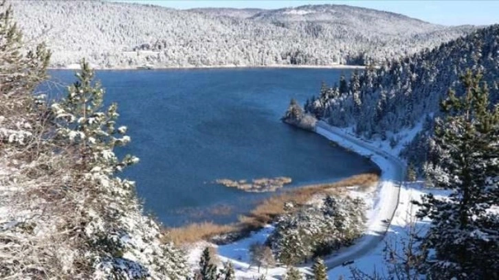 Abant'ta kar kalınlığı 30 santimetreye ulaştı