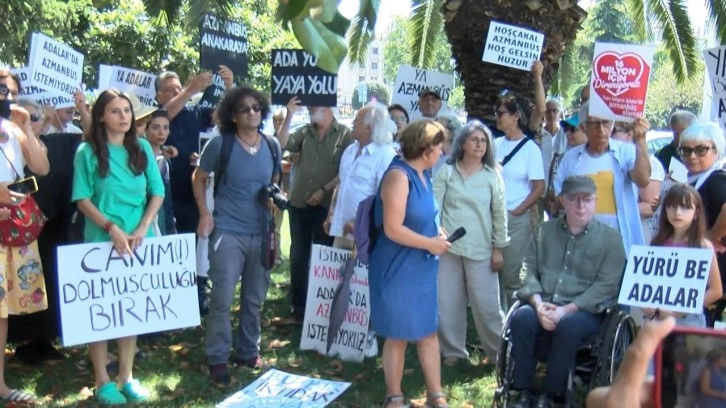 Ada sakinleri Saraçhane'de toplandı: İBB'yi protesto etti