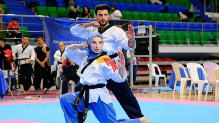 Adana’da Taekwondo turnuvasına yoğun katılım