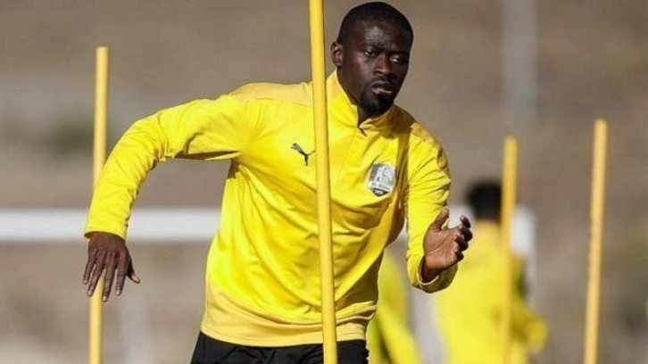 Adana Demirspor, Badou Ndiaye'yi kadrosuna kattı