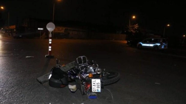 Adana’da cipe çarpan motosiklet sürücüsü öldü