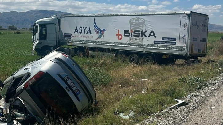 Afyonkarahisar'da korkunç kaza: Bir aile yok oldu