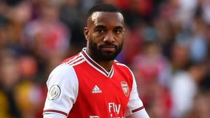 Alexandre Lacazette yuvaya geri döndü!