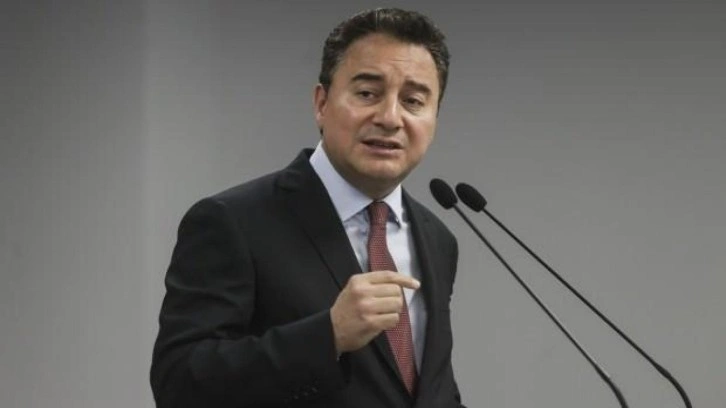 Ali Babacan'dan operasyon mesajı: Zamanlamasından rahatsız oldu!