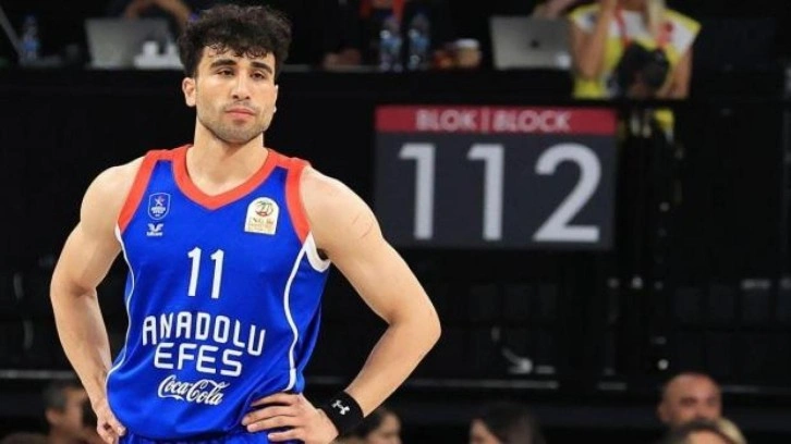 Anadolu Efes, Erten Gazi ile nikah tazeledi