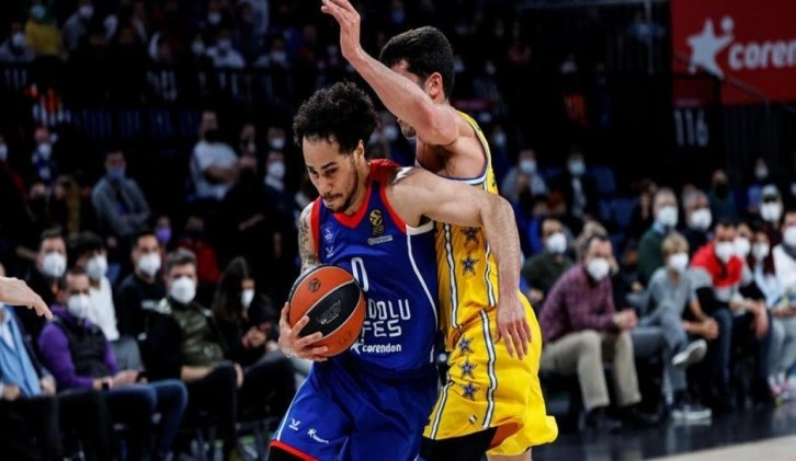 Anadolu Efes, Maccabi Tel Aviv'i farka boğdu!