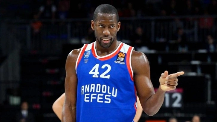 Anadolu Efes transfer iddialarına açıklık getirdi