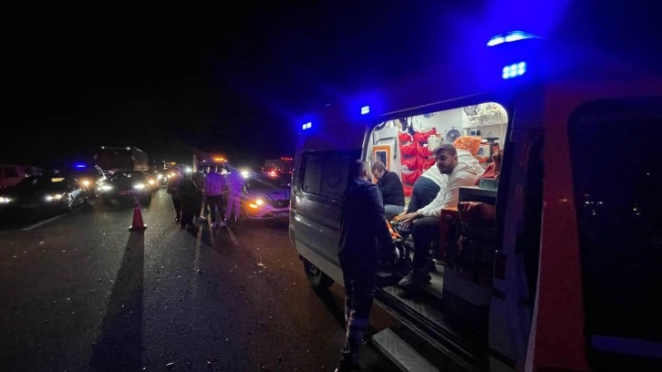 Anadolu Otoyolu’nda zincirleme kaza: 7 yaralı