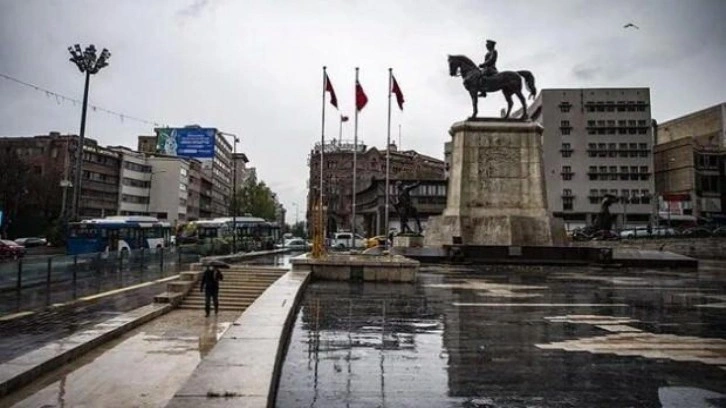 Ankara için 'kuvvetli rüzgar ve fırtına' uyarısı