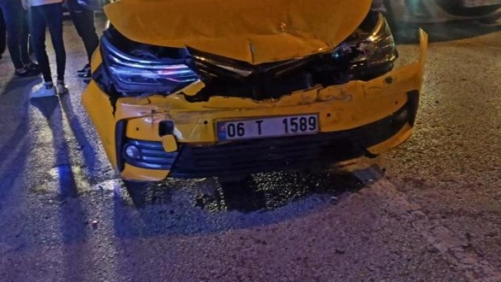 Ankara’da 5 araçlı zincirleme trafik kazası