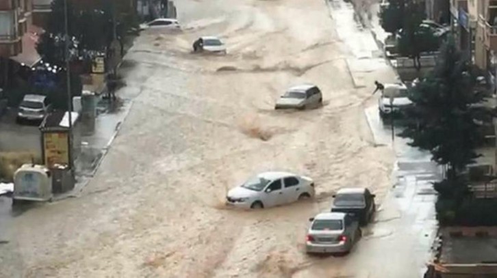 Ankara'daki sel felaketinde 1 kişi hayatını kaybetti, 1 vatandaş ise kayıp - Haberler