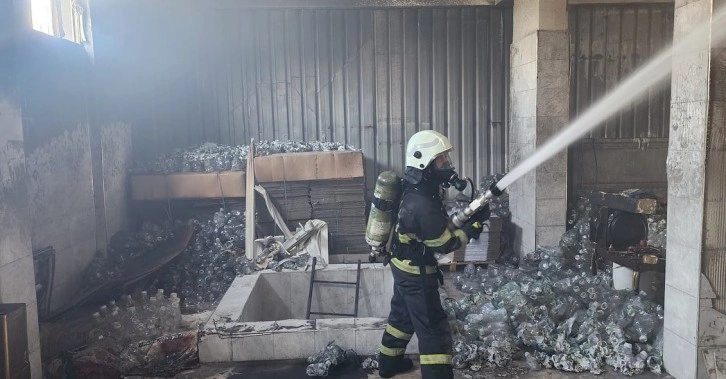 Antakya’da iş yerinde korkutan yangın