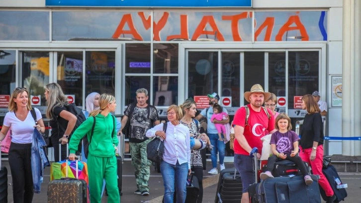 Antalya turizminde iki rekor art arda geldi