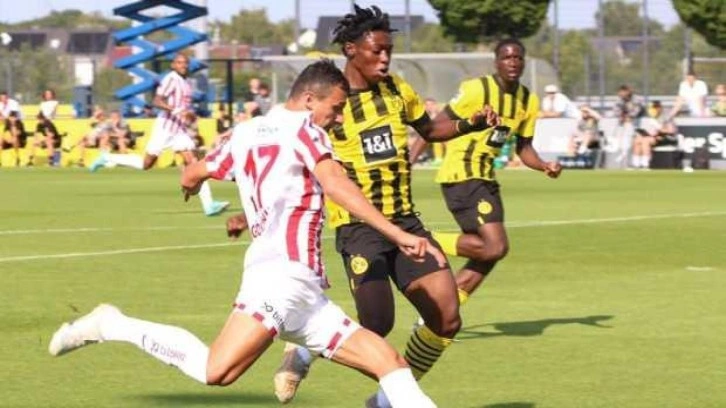 Antalyaspor, Borussia Dortmund ile berabere kaldı