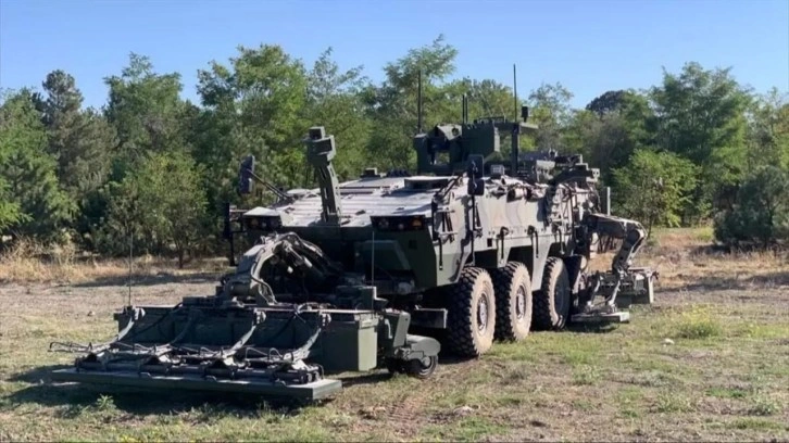 ARMA 8x8 Türkiye'de ilk kez envantere girdi