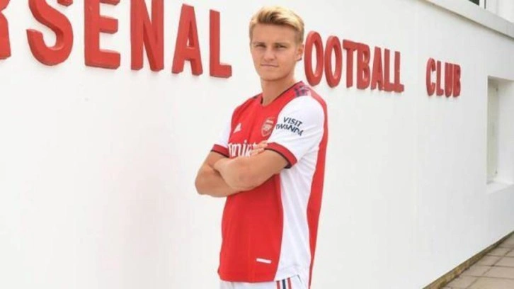 Arsenal, Martin Odegaard'ın sözleşmesini uzattı