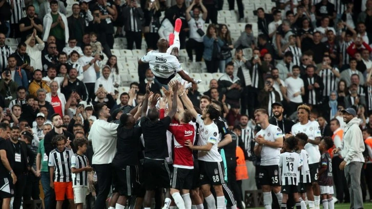 Atiba Hutchinson'dan Beşiktaş'a veda sözleri!