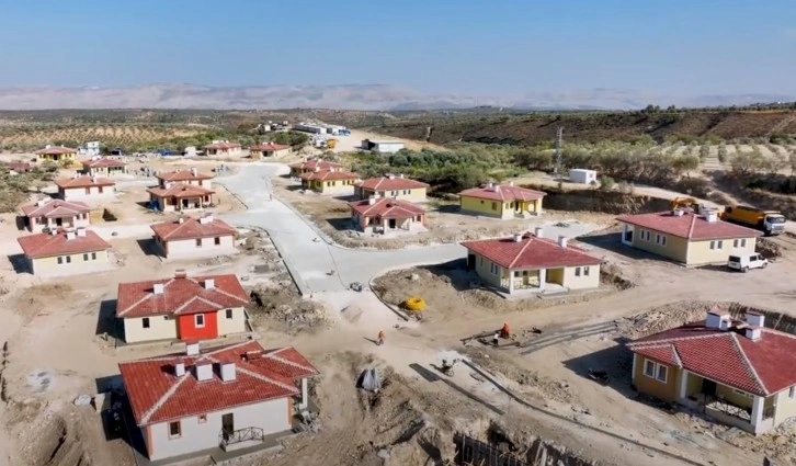Bakan Özhaseki: Hatay'da 45 bin 186 afet konutunun kaba inşaatı bitti