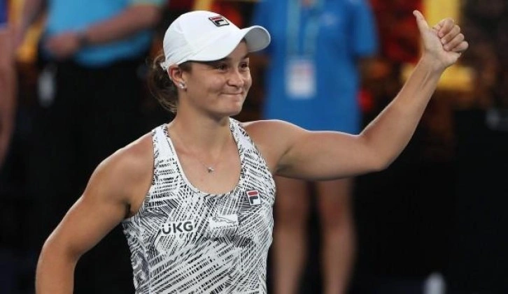 Barty ve Berrettini, Avustralya Açık'ta yarı finale yükseldi