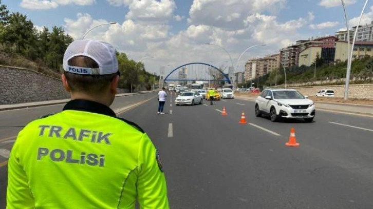 Başkentte 1 Mayıs'ta bazı yollar trafiğe kapatılacak