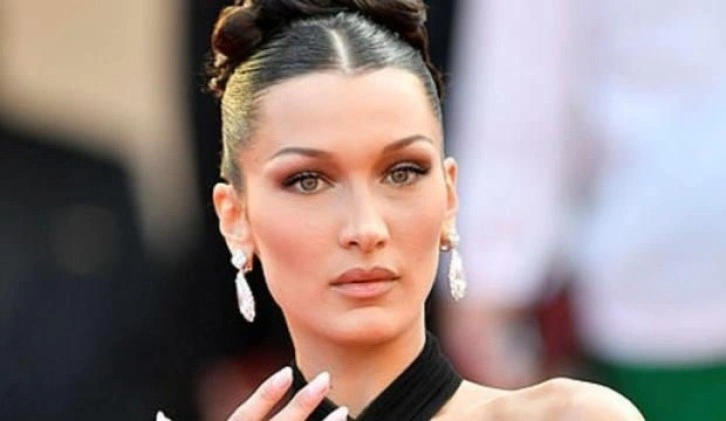 Başörtülü öğrenciye çirkin saldırı! Bella Hadid sessiz kalmadı, çok sert tepki gösterdi