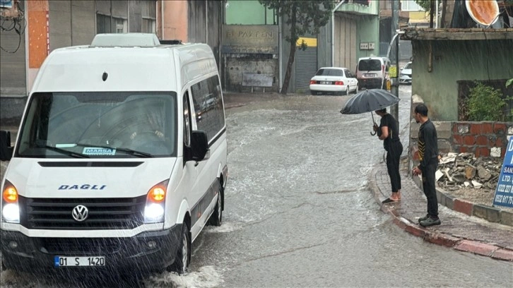 Batı Karadeniz ve Doğu Akdeniz için kuvvetli sağanak uyarısı