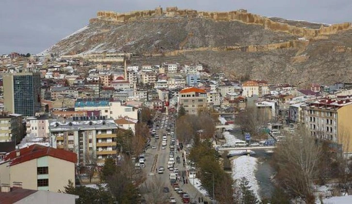 Bayburt'un nüfusu neden az?