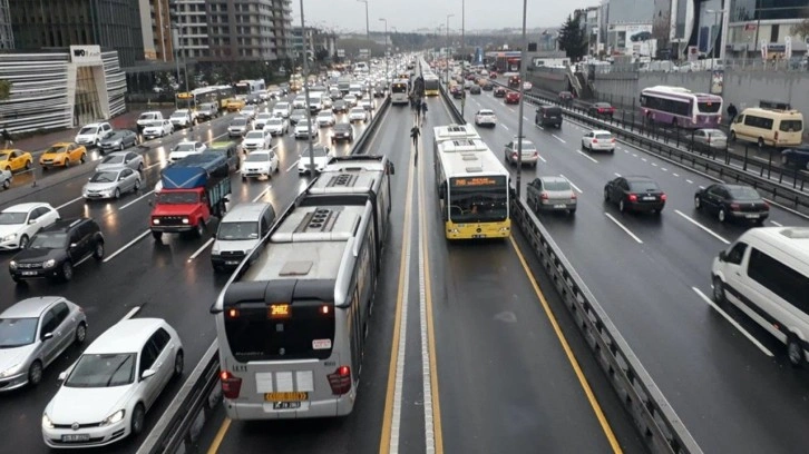 Bayramda otobüsler ücretsiz mi Kurban bayramında ücretsiz olan toplu ulaşım araçları