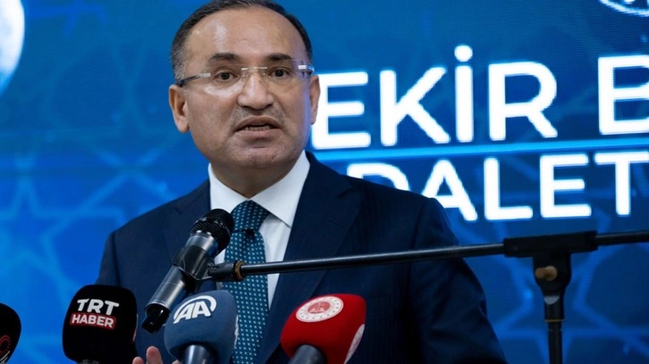 Bekir Bozdağ: Kadına sadece 'kadın' diyen anlayışı yerine getirdik