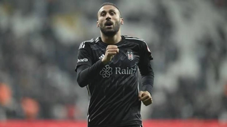 Beşiktaş anlaşamadı! Cenk Tosun ezeli rakibe çok yakın