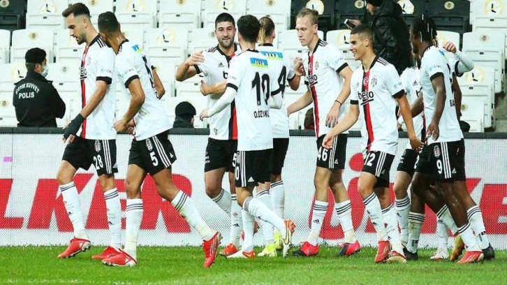 Beşiktaş'ta iki ayrılık kapıda!