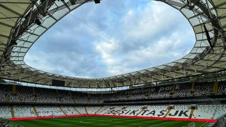 Beşiktaş'tan kombine bilet kararı! Konferans Ligi'nde...