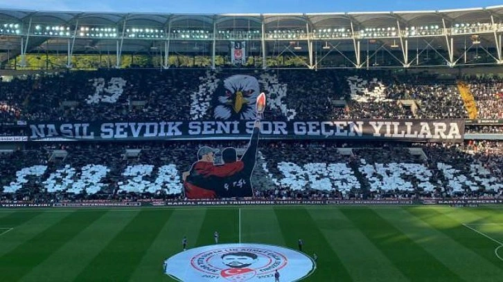 Beşiktaş'tan sürpriz derbi koreografisi