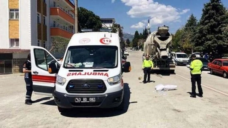 Beton mikserinin çarptığı kadın öldü