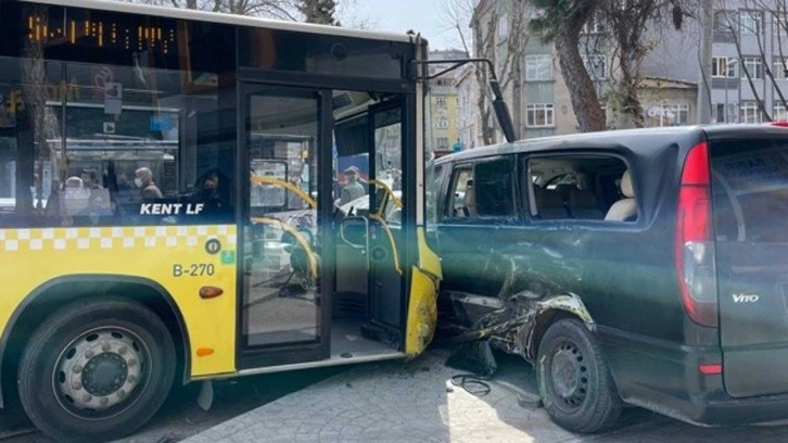 Beyoğlu’nda freni patlayan İETT otobüsü 4 araca çarptı