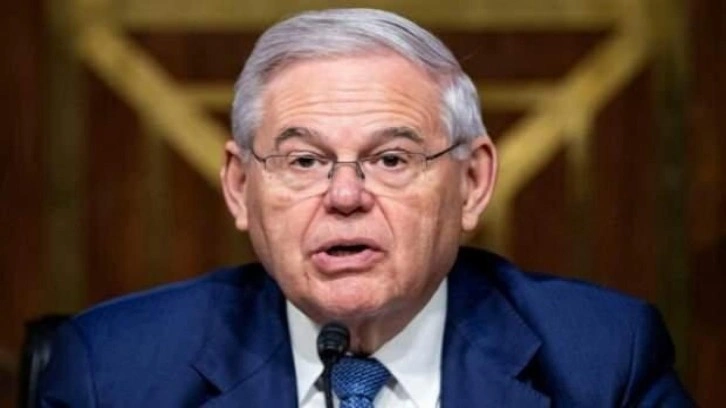 Bob Menendez: Türkiye NATO müttefiki gibi davranmalı