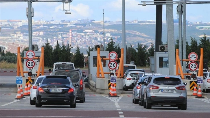 Boğaz köprüleri ve otoyol geçiş ücretleri arttı