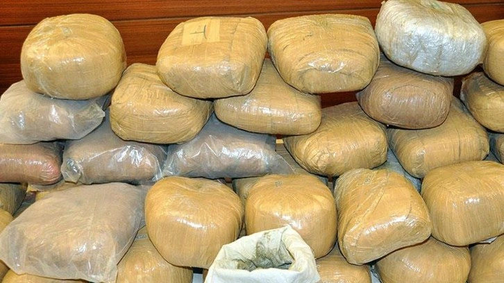 Bolivya'da uyuşturucu operasyonu: 8,7 ton kokain ele geçirildi