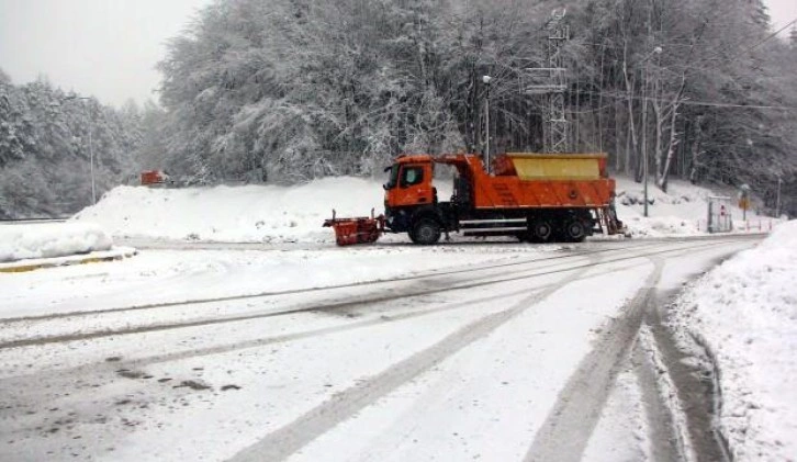 Bolu Dağı'nda yoğun kar etkili oluyor