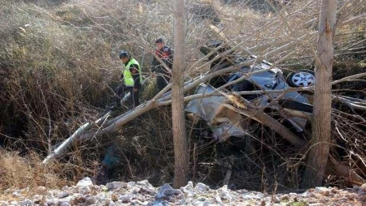 Çanakkale'de feci kaza: 2 kişi öldü!