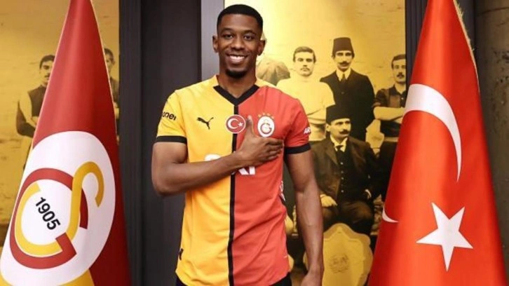 Carlos Cuesta resmen Galatasaray'da