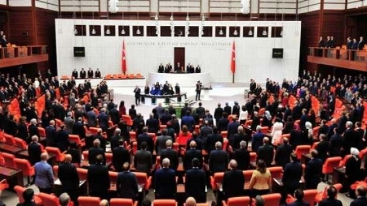 CHP, HDP'nin dediğini yaptı, tezkereye hayır oyu verdiler!