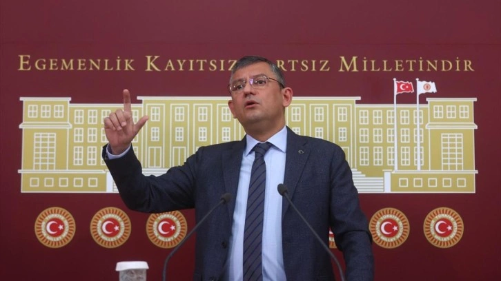 CHP'li Özel'den İYİ Parti'li Beker'e: Kalbini kırarım