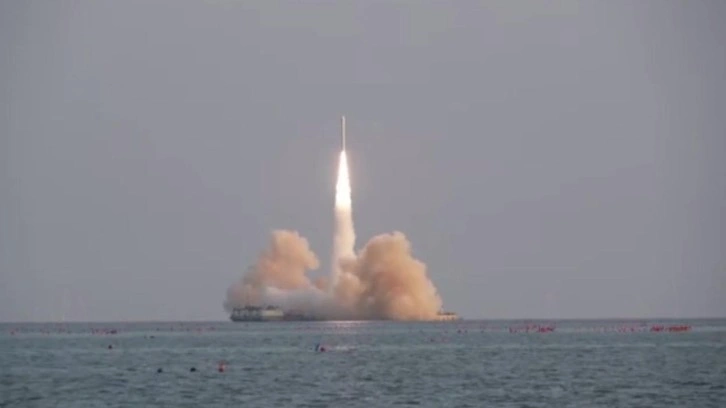 Çin denizden uzaya 4 uydu fırlattı! Dünyada bir ilk gerçekleşti