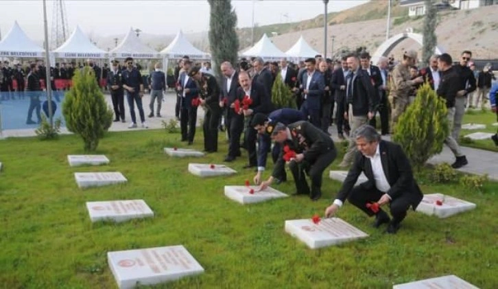 Cizre'de 6 yıl önce terör örgütü PKK saldırısında şehit düşen 12 polis anıldı