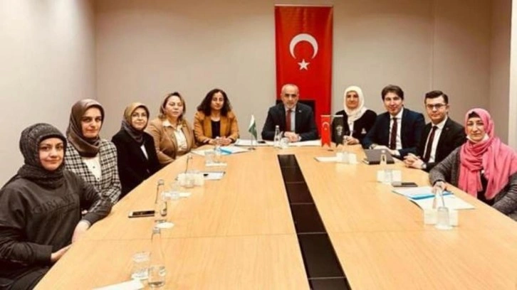 Cumhurbaşkanı Başdanışmanı Topçu SGK Müdürleri Derneği Başkanı'nı kabul etti