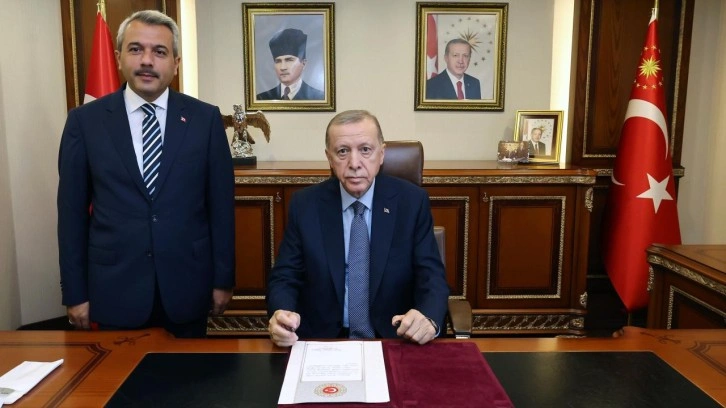 Cumhurbaşkanı Erdoğan Rize Valiliğini ziyaret etti